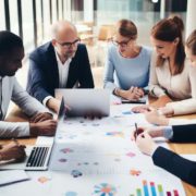 Cómo se forma un equipo comercial externo para que funcione desde el día 1